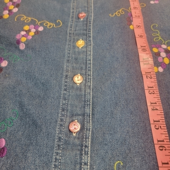 Silver thread XL Long sleeve button down denim looking top - Picture 15 of 16